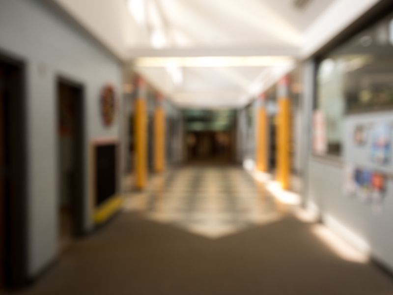Fobia escolar na adolescência veja como ajudar seu filho